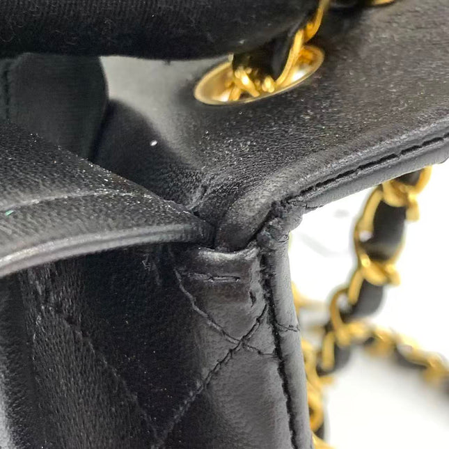 Chanel Classic Flap Medium Vintage Black Lambskin Leather 24k Gold Hardware 1994-1996