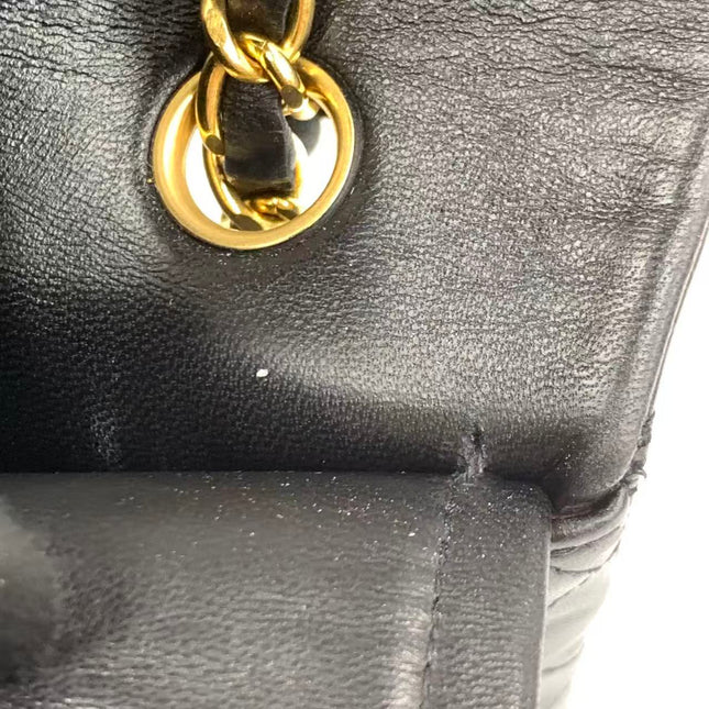 Chanel Classic Flap Medium Vintage Black Lambskin Leather 24k Gold Hardware 1994-1996