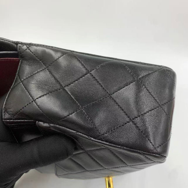 Chanel Classic Flap Medium Vintage Black Lambskin Leather 24k Gold Hardware 1994-1996