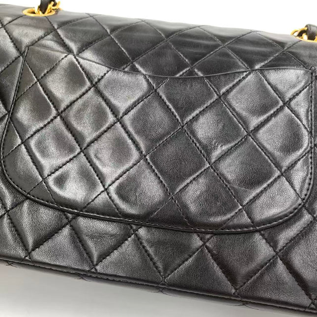 Chanel Classic Flap Medium Vintage Black Lambskin Leather 24k Gold Hardware 1994-1996