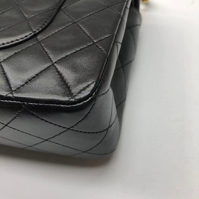 Chanel Classic Flap Medium Vintage Black Lambskin Leather 24k Gold Hardware 1994-1996