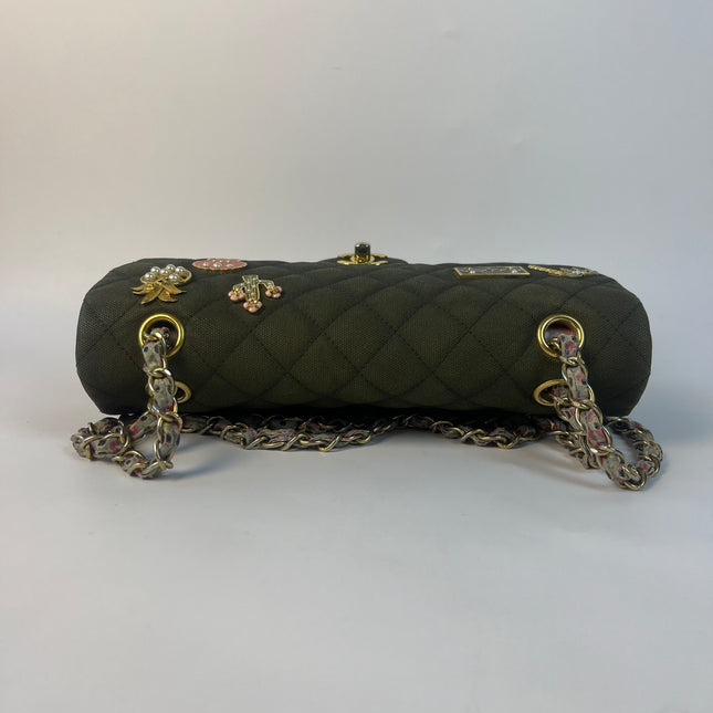 Chanel-Geldbörse mit Kette, klassischer Klappe, rotes Kaviarleder