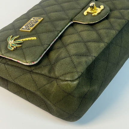 Sac Chanel Classic Flap en Toile Matelassée Verte Coco Cuba Breloques 2017