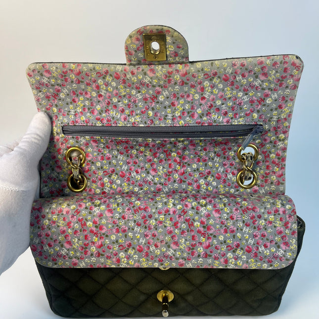 Chanel-Geldbörse mit Kette, klassischer Klappe, rotes Kaviarleder