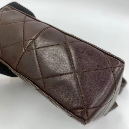 Sac bandoulière Chanel Vintage à rabat en cuir d'agneau jaune, 1991-1994