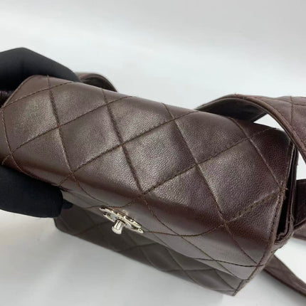 Sac bandoulière Chanel Vintage à rabat en cuir d'agneau jaune, 1991-1994
