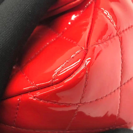 Chanel Classique Mini Rabat Cuir Verni Rouge Métal Argenté