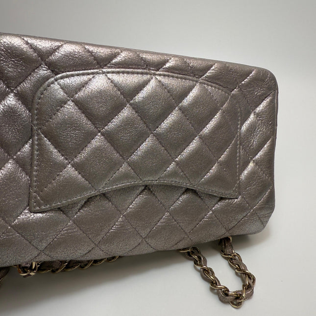 Chanel Classic Flap Mini Metallic Pink Lambskin Leather Gold Hardware