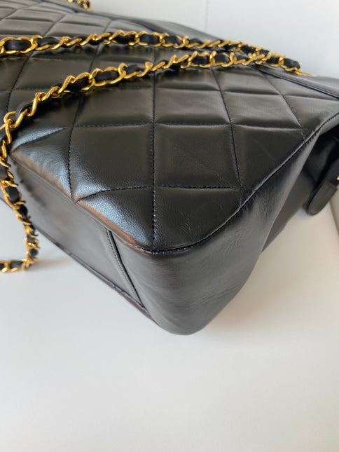 Chanel Matelasse Chain Shoulder Women's Leather Shoulder Bag Black