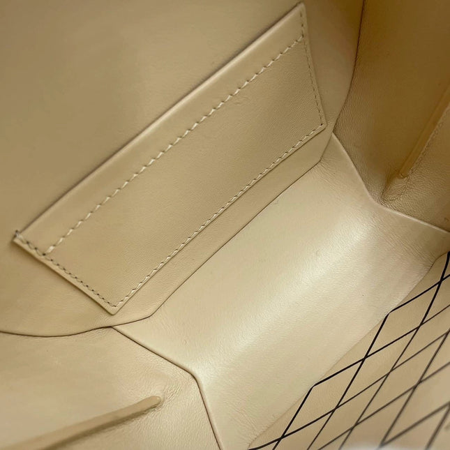 Sold Louis Vuitton Petite Boîte Chapeau Stiff Leather Crossbody Bag