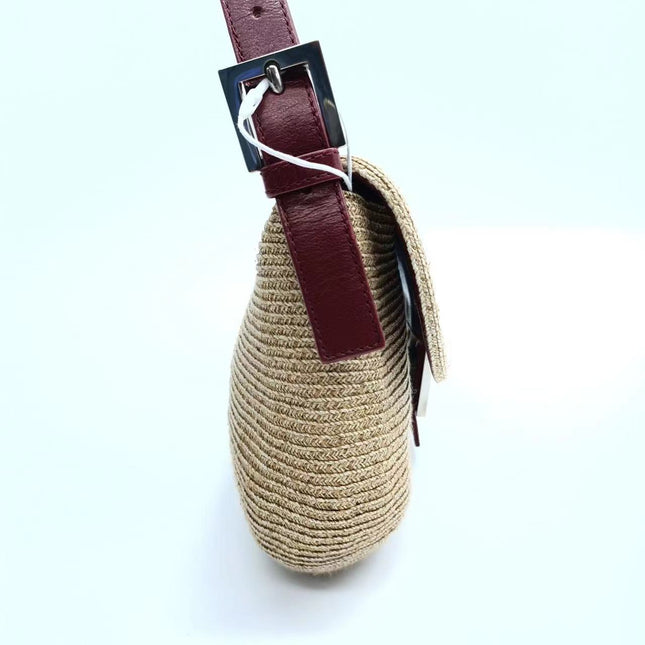 Sold Fendi Baguette Straw Raffia bag with leather lining