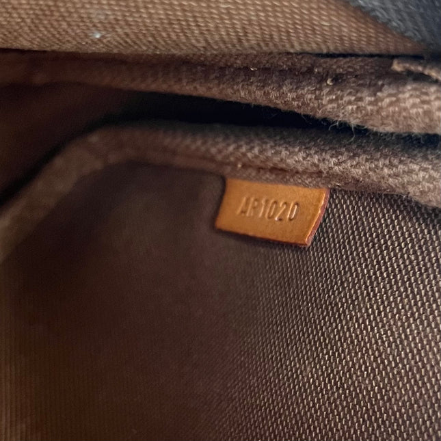 Sold Louis Vuitton pochette accessoires classic brown