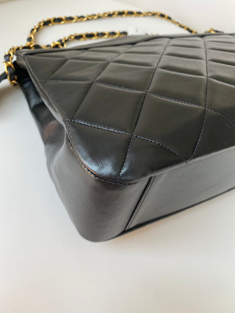 Chanel Matelasse Chain Shoulder Women's Leather Shoulder Bag Black