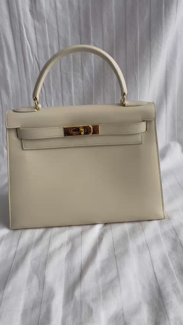 Hermes Kelly 28 Sellier Vintage White Box Leather Gold Hardware 1996