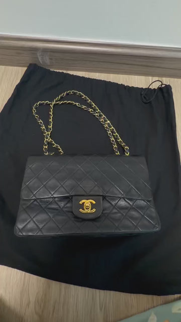 Chanel Classic Flap Vintage Medium Black Lambskin Leather 24k Gold Hardware 1991-94