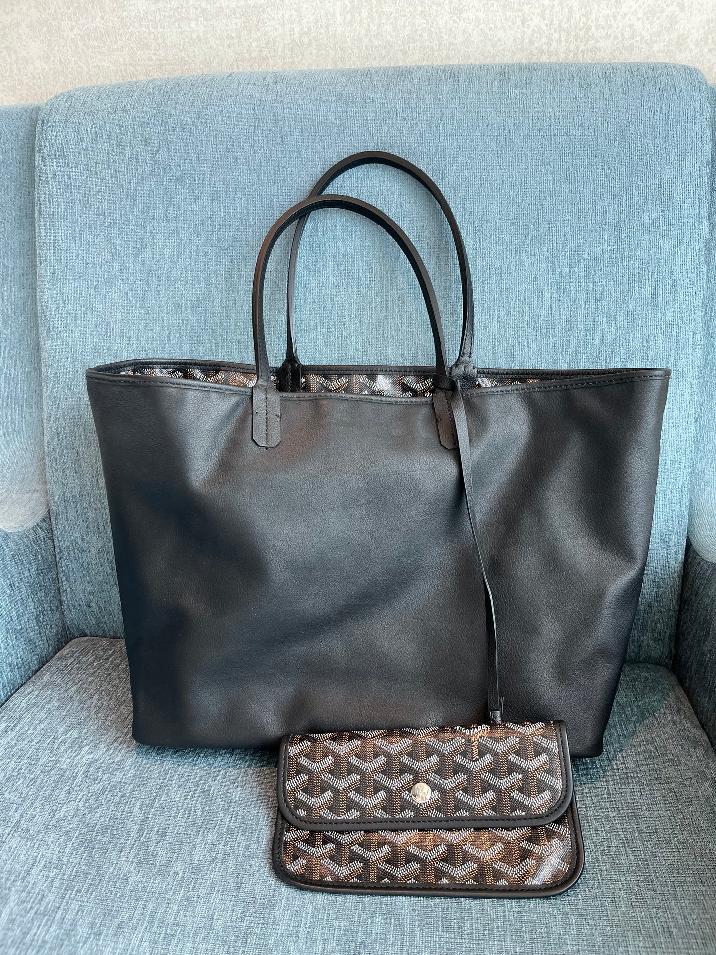 Sold Goyard Anjou Tote GM black leather reversible