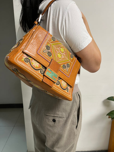 Sold  Fendi Mamma Baguette Brown leather with embroidery